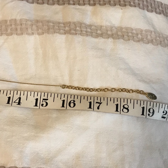 Guess Gold Tone Circle Dangle Necklace - New, never worn - Picture 5 of 6